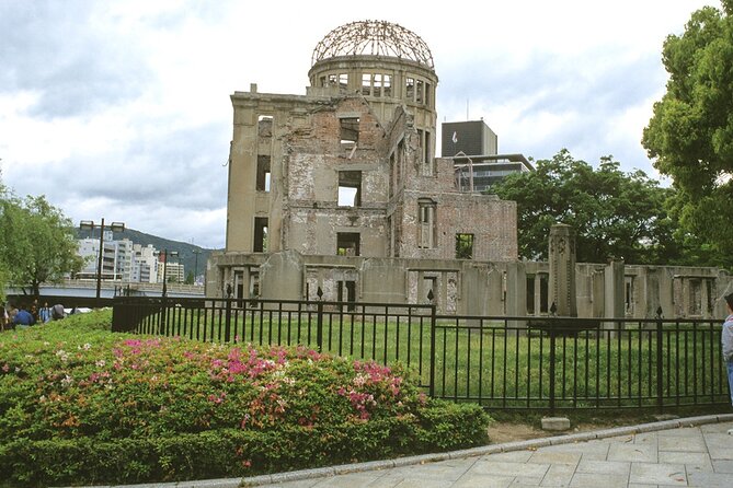 1-Day Private Sightseeing Tour in Hiroshima and Miyajima Island - Miyajima Island: 3 Hours That Let Your Mind Breathe
