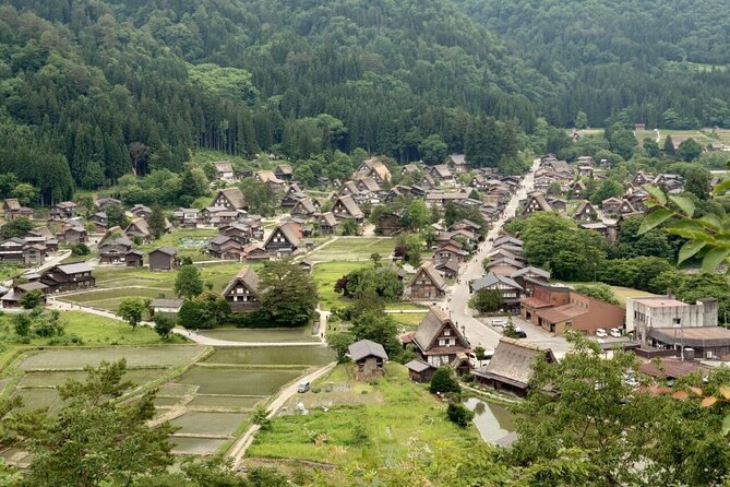 1-Day Takayama Tour: Explore Scenic Takayama and Shirakawago - Stop 2: Sanmachi Suji, Takayama’s Traditional Streets