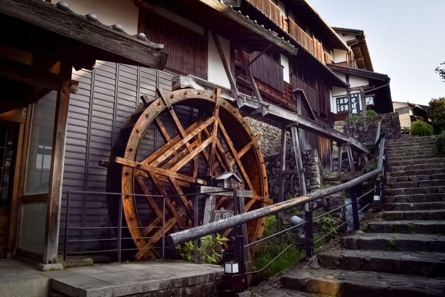 1-Day Tour from Nagoya: Hiking the Historic Nakasendo Trail - Lunch reality: why you need to bring food before the tour