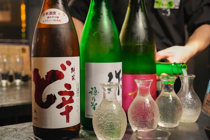 [1 Group Only] Tokyo Shinjuku Food Tour for Family - Stop 4: Shinjuku Golden Gai and its over 200 tiny-bar themes