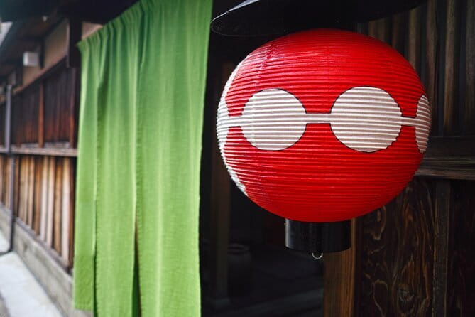 1 Hour Geisha Show in Kyoto - Tea House vs Gion Theater: Choose the Room, Not Just the Price