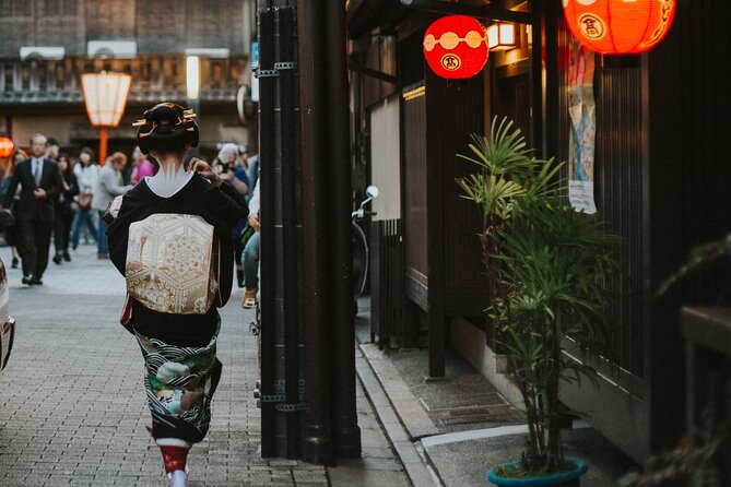 2 Hour Night Walking Tour Throughout Gion with snack - Key Highlights You’ll Actually Feel