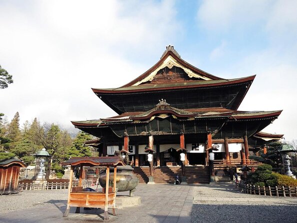 2-Day Zenkoji Overnight Tour With Shukubo Temple Lodging - Just The Basics