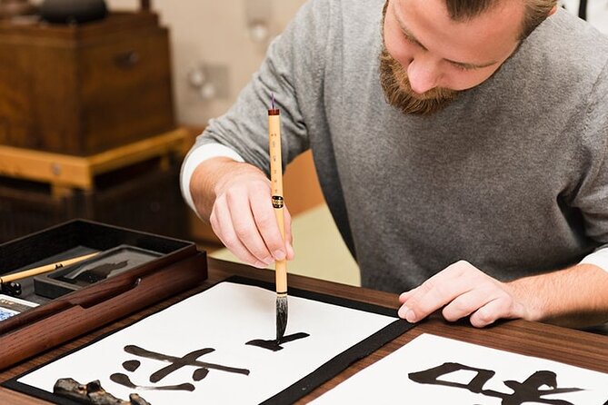 Calligraphy Workshop in Namba - Just The Basics