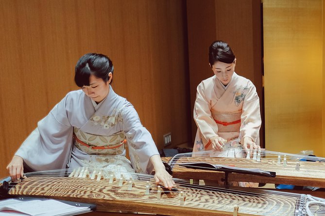 Traditional Japanese Music ZAKURO SHOW in Tokyo - Just The Basics