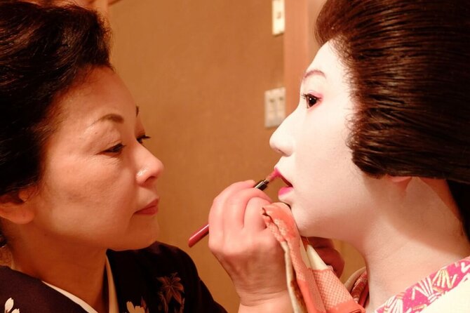 Fukagawa, Tokyo: Meet Geisha as They Prepare for Work - Just The Basics