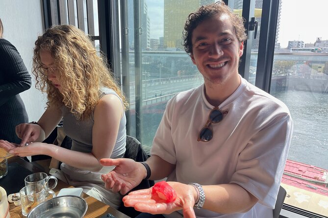 Sushi Making Experience Japanese Sake Drinking Set in Tokyo - Sake Tasting Experience