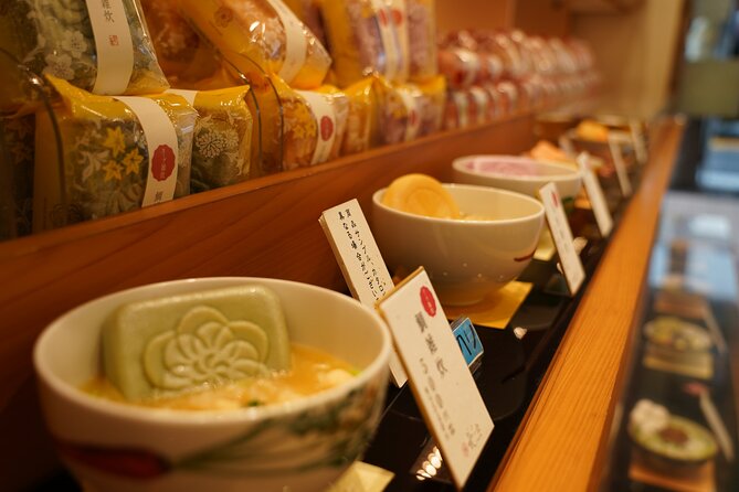 Tokyo Local Foodie Adventure Near Roppongi - Authentic Local Food Experiences