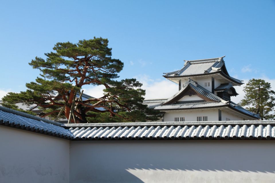 Kanazawa: Full-Day Private Guided Tour - Pickup Service and Cancellation Policy