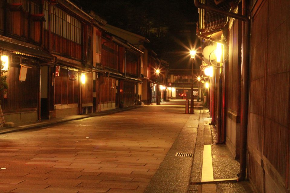 Kanazawa Night Tour With Full Course Meal - Additional Details