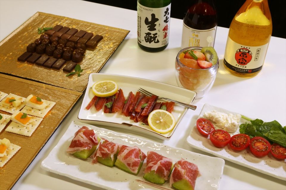Tokyo: 7 Kinds of Sake Tasting With Japanese Food Pairings - Immersive Cultural Experience