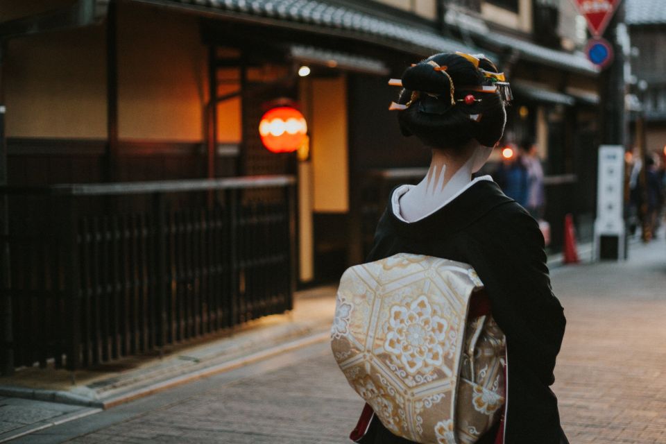 Audio Guide Tour Through Gion: Kiyomizu-Dera and Kodai-Ji - Just The Basics