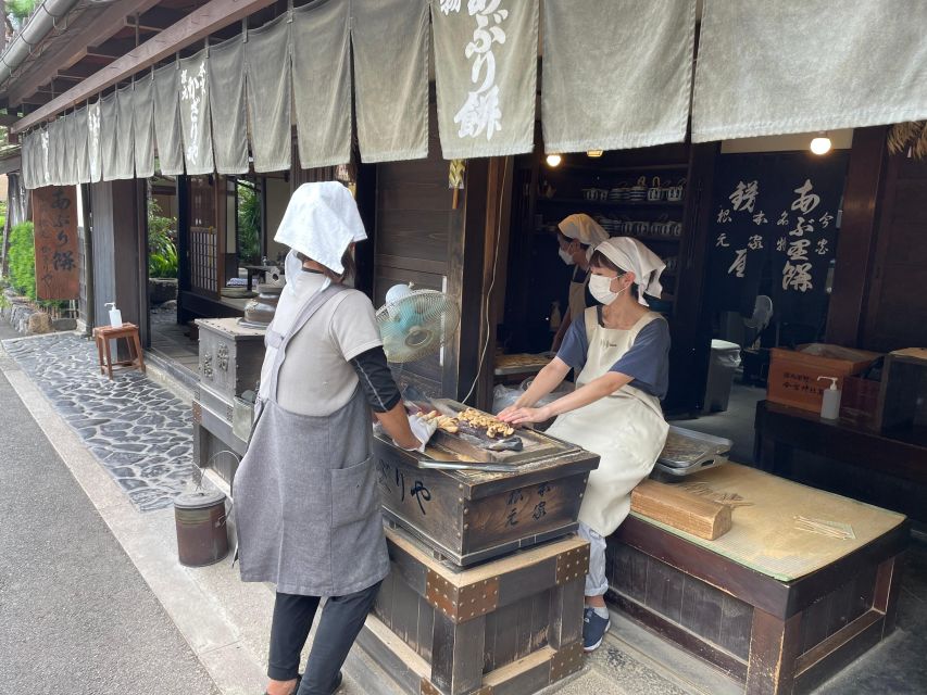 Serene Zen Gardens and the Oldest Sweets in Kyoto - Just The Basics
