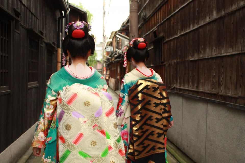 Kyoto: Gion District Hidden Gems Walking Tour - Exploring Traditional Gion Landmarks