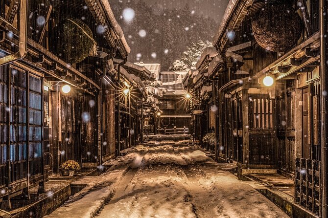 Small-Group Photography Tour in Takayama - Just The Basics