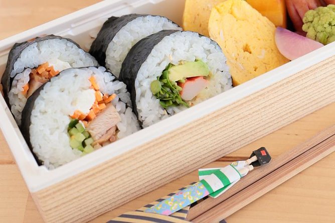 Homemade Sushi and Supermarket Tour in Kamakura - Expert Guidance