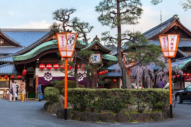 Traditional Kyoto Full-Day Bike Tour and Optional Sake Tasting - Just The Basics