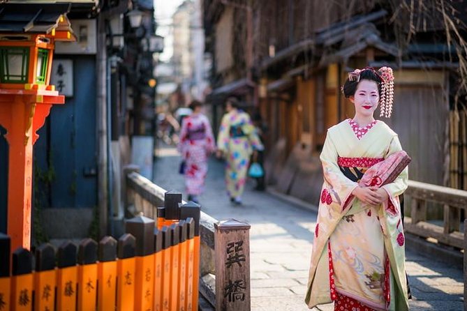 Gion and Fushimi Inari Shrine Kyoto Highlights With Government-Licensed Guide - Meeting and Pickup Details