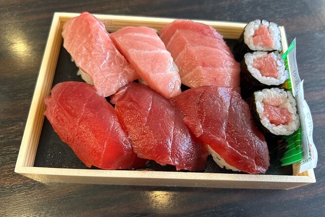 Toyosu Tuna Auction and Tsukiji Market by Gov Licensed Guide - Just The Basics
