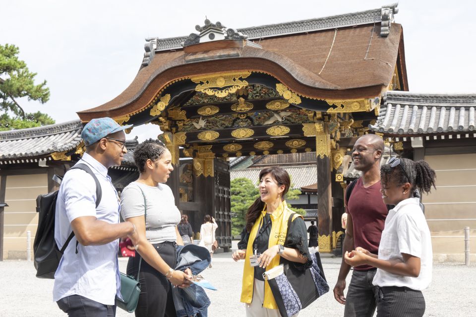 Kyoto: Nijo-jo Castle and Ninomaru Palace Guided Tour - Just The Basics