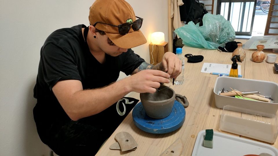 Osaka: Private Workshop on Traditional Japanese Ceramics - Participant Experience