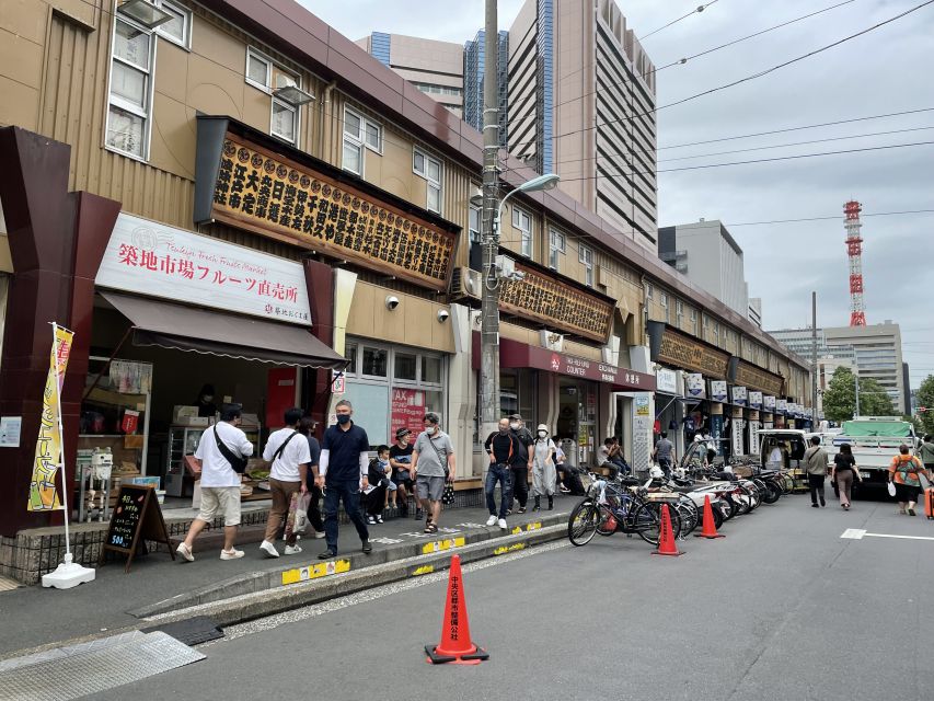 Tsukiji: Outer Market Walking Tour & Sake Tasting Experience - Customer Reviews