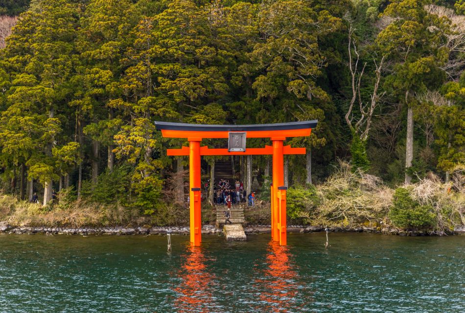 From Tokyo: Private Day Trip to Hakone With Lake Ashi Cruise - Important Information for Travelers