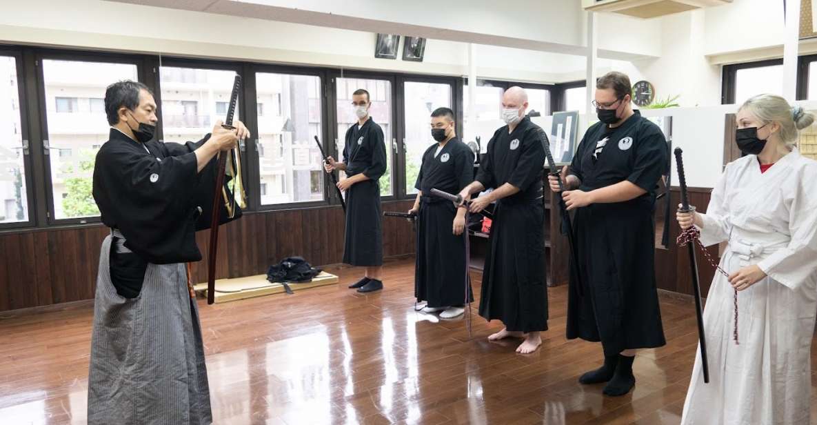 Samurai Experience: Art and Soul of the Sword - Mastering the Art of Sword Handling