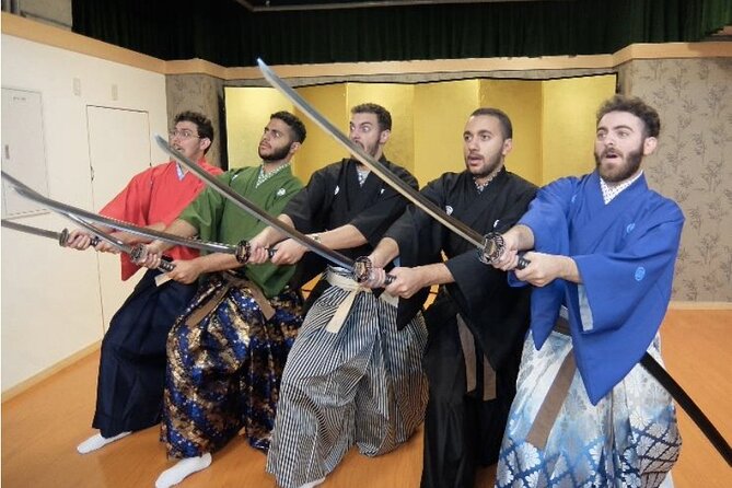 Samurai Experience & Kenbu Show in Kyoto - Maximum Travelers Allowed