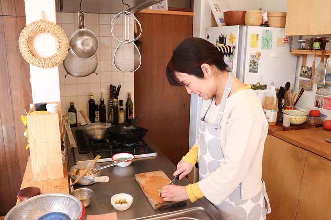 Private Market Tour & Japanese Cooking Lesson With a Local in Her Beautiful Home - Booking Details