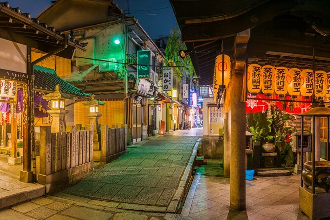 Osaka Nightlife Adventure: Bar Hopping, Shopping and Sightseeing - Shopping Extravaganza in Osaka