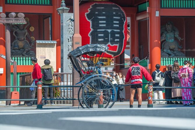 【30minutes】Showa Retro Rickshaw Tour in Asakusa - Booking and Group Size