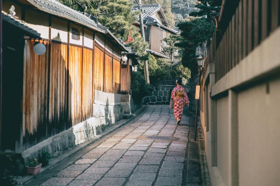 Soul of Kyoto: Timeless Traditions and Tantalizing Tastes - Unveiling Kyotos Heritage and Stories