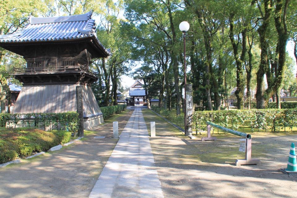 Hakata Temple and Shrine Tour With Food Stall Experience - Booking and Important Information