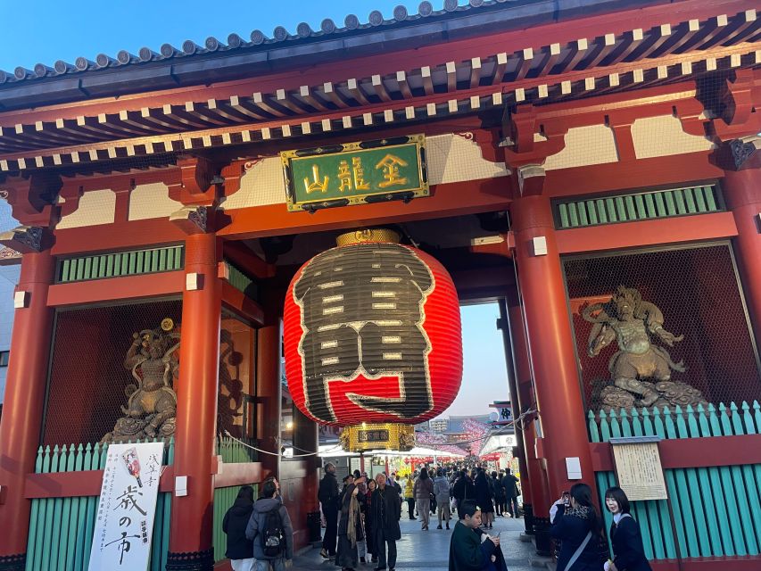 2 Hours Sweets and Palm Reading Tour in Asakusa - Language and Group Size