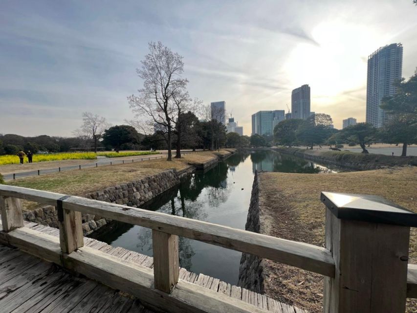 Tokyo : Japanese Garden Guided Walking Tour in Hama Rikyu - Description