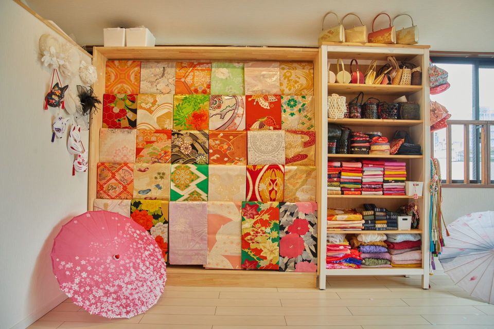 Tokyo : Kimono Rental / Yukata Rental in Asakusa - Gift and Booking Options