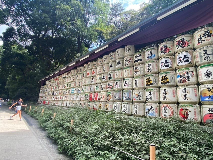 Tokyo : Shibuya & Harajuku Walking Tour - Meeting Point and Logistics