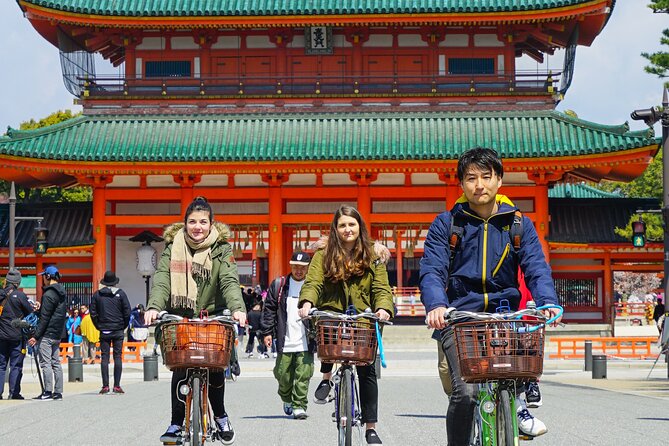 [W/Lunch] Kyoto Highlights Bike Tour With UNESCO Zen Temples - Lunch at Japanese Teahouse