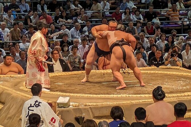 Tokyo Grand Sumo Tournament  With a Sumo Expert Guide - Meet the Sumo Expert Guide