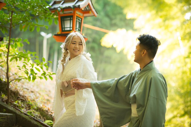 Guided Photoshoot of Fushimi Inari Shrine and Secret Bamboo Grove - Expert Photography Guidance