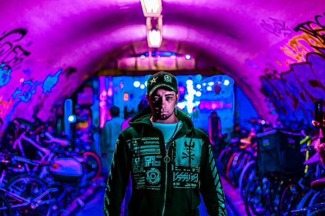 1 Hour Tokyo Cyberpunk Photo Session - Frequently Asked Questions