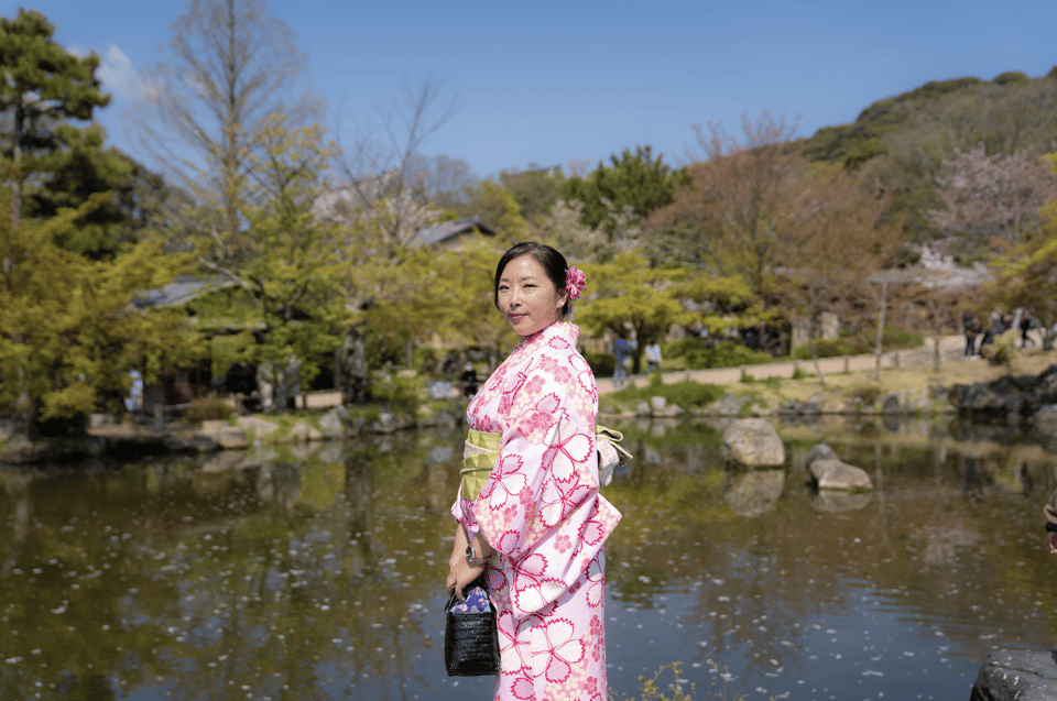 Kyoto Portrait Tour With a Professional Photographer - Just The Basics
