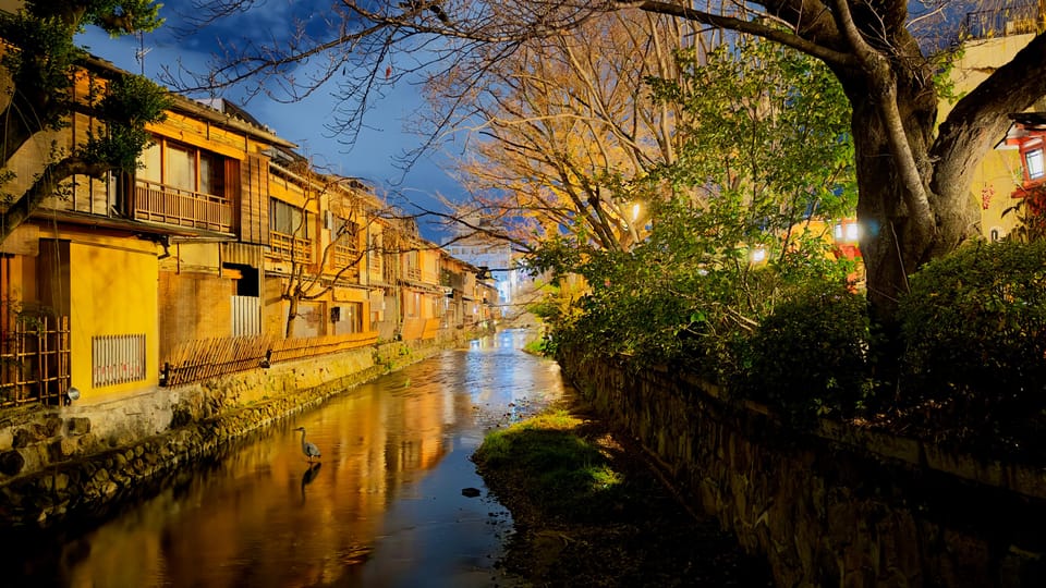 Ultimate Kyoto Walking Tour: Gion, Pontocho Yasaka & Secrets - Meeting Point and Information