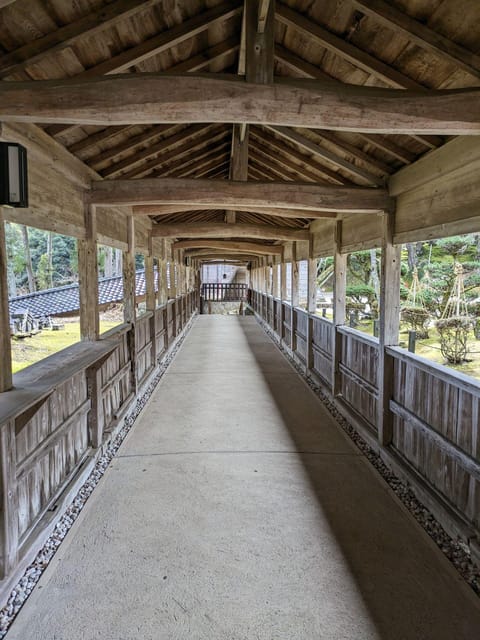 From Kanazawa: Beaches, 400-Year Old Temples & Aliens - Chubu Region Exploration