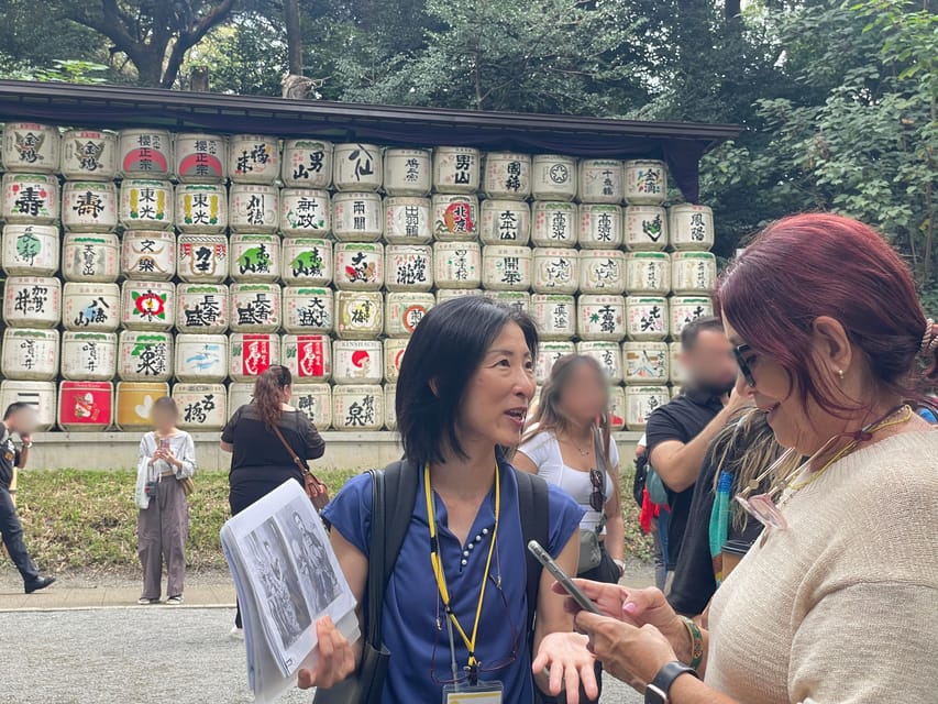 Harajuku From Meiji Shrine to Shibuya Crossing 2 Hours - Tour Description