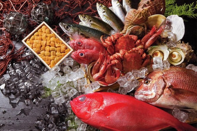 4/5/6 Hours Private Osaka Tour Designed for Cruise Passengers - Kuromon Market: street food browsing with a local plan