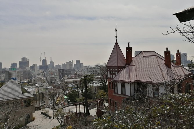 4-Hour Multicultural Kobe Walking Tour with Genuine Kobe Beef - Stop 4: the Kobe Muslim Mosque, history in a quiet pause