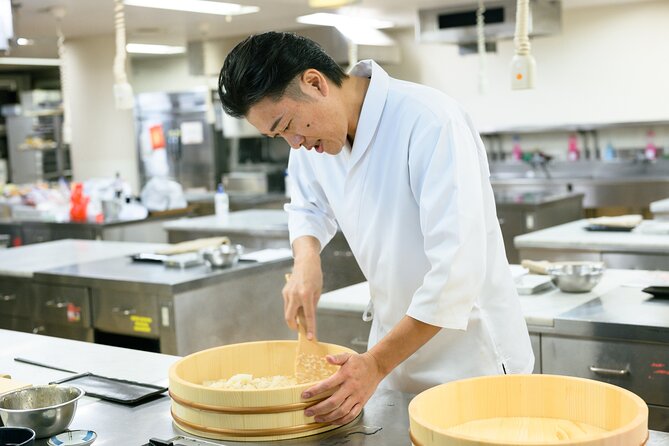 A One-of-a-Kind Sushi Experience in a Special Place of Japan - Entering the House of Representatives for sushi class