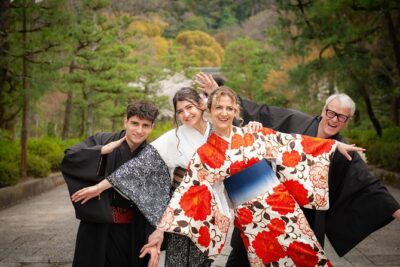 A Privately Guided Photoshoot in Beautiful Kyoto by a Pro